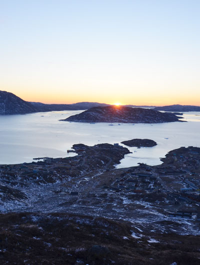 Narsaq set fra Qaqqarsuaq på 685 meter